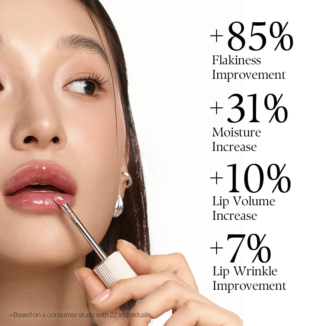 d'alba Piedmont Lip Volumizer Ruby Rose applicator in use