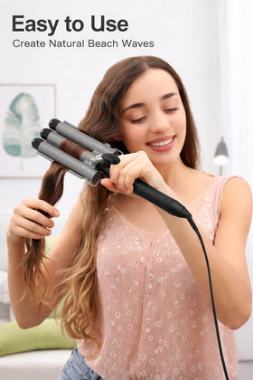 DAN Technology foldable stand helps stable, compact travel.