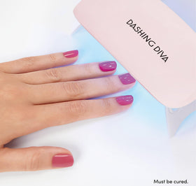 Dashing Diva Glaze strips come in a 32-count pack for multiple manicures.