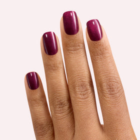 Dashing Diva Gloss Nail Strips Red Dahlia for a long-lasting red gel look.