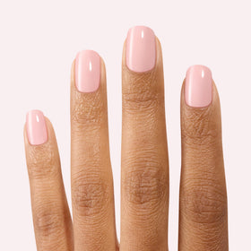 Dashing Diva Muse gloss strip applied on nail for quick color