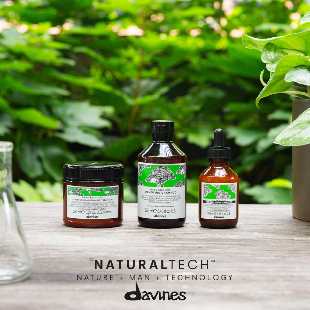 Davines Renewing Conditioning spinach extract highlights antioxidant support for scalp vitality.