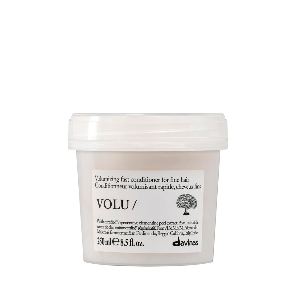 Davines VOLU/Conditioner bottle front view for lightweight volume boost.
