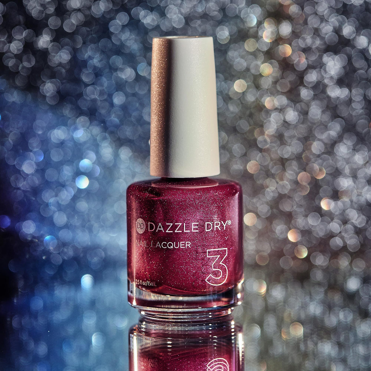 Brush stroke of Kaleidoscope on nail for full-coverage look