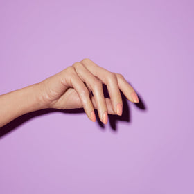 Dazzle Dry Sunset Glow full-nail application; five-minute dry time.