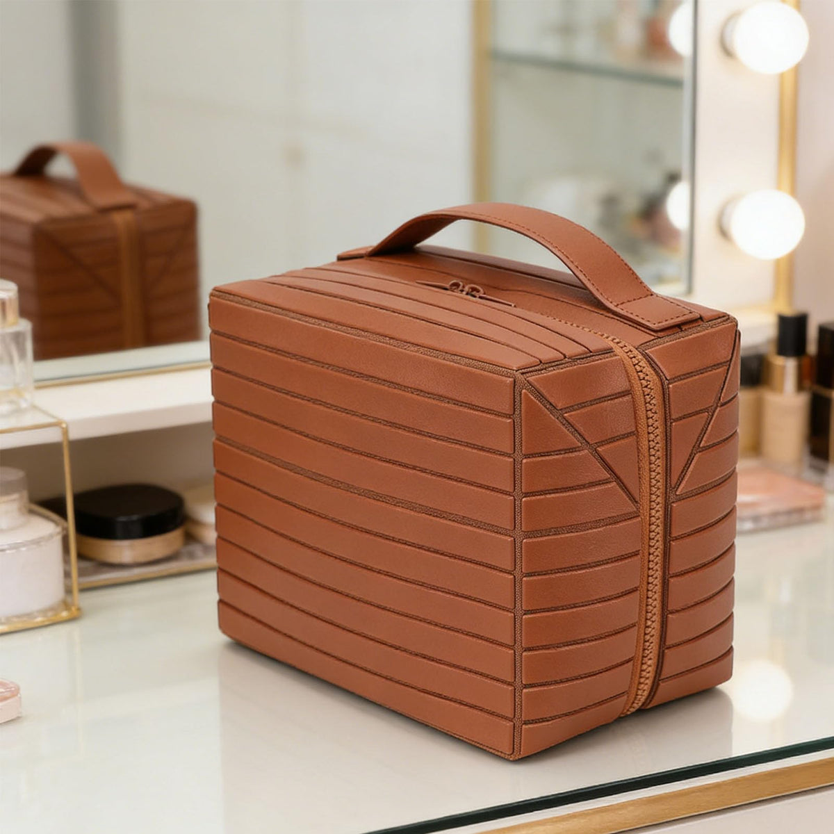 Decumeby travel makeup bag gift-ready design suits travellers and explorers.