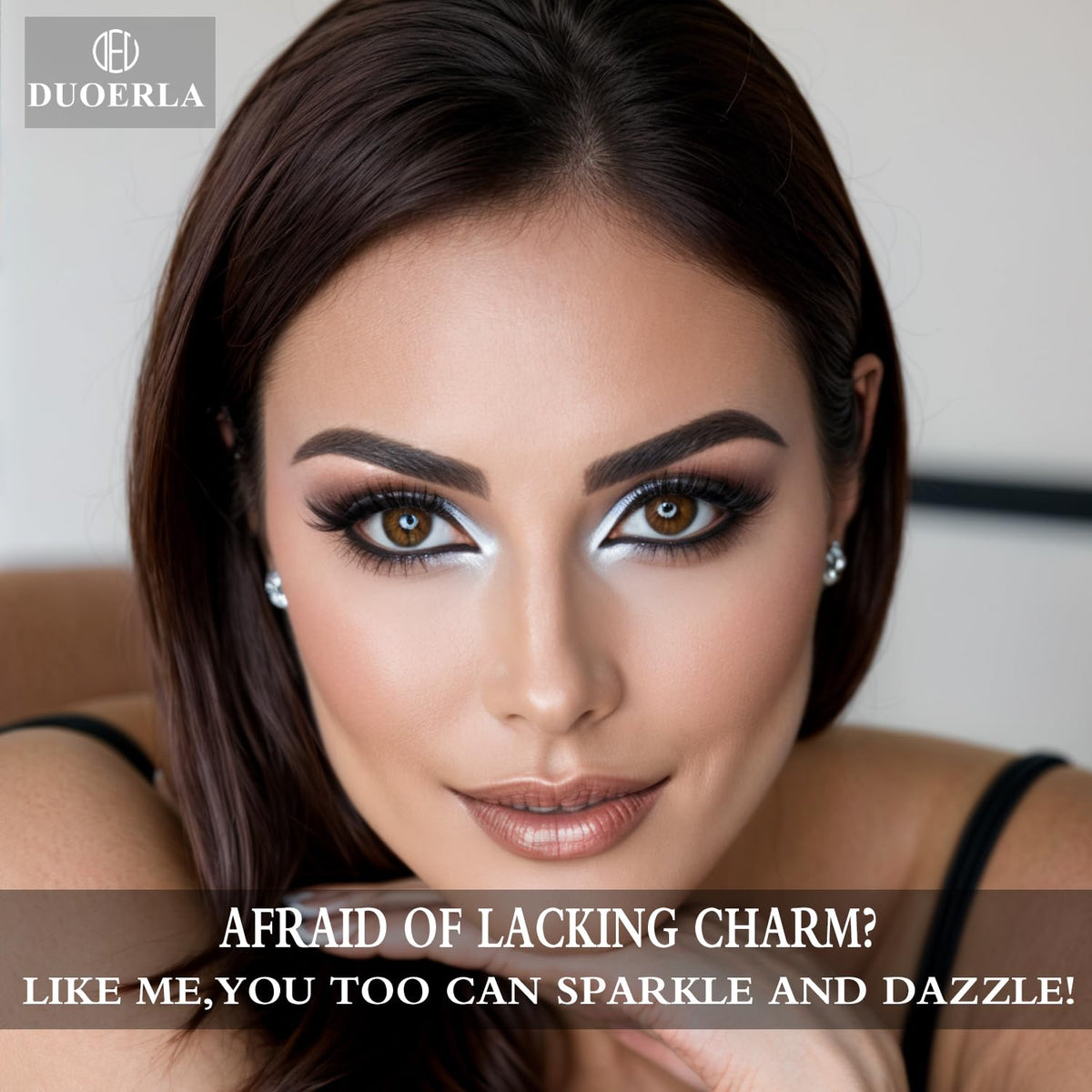 DEL DUOERLA cat-eye lashes 10-pair set enhances eye shape subtly.