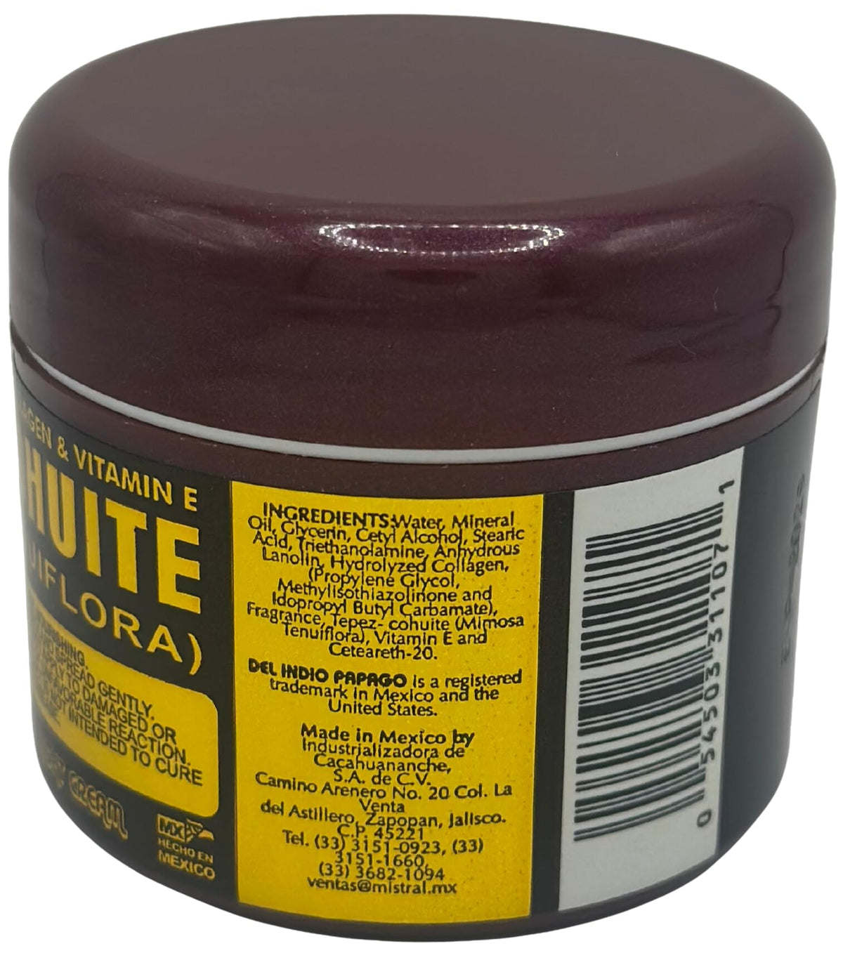 Del Indio Papago Tepezcohuite Night Cream texture on fingertip shows gentle absorption.