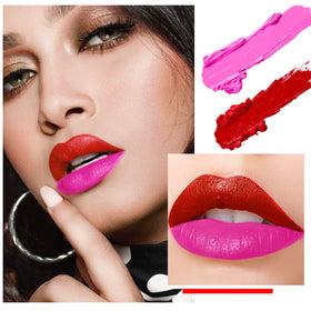 DE'LANCI Lipstick Palette close-up glossy swatch reveals rich color payoff.