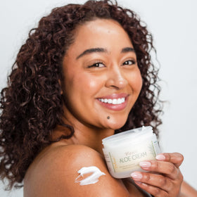Deluvia Miracle Aloe Cream creamy texture ready for skin care.