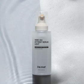 Demaf Here-Oh My First Serum Light dispenser pour shows non-greasy application