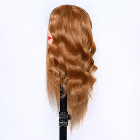 Depaajk packaging ready mannequin head suitable as a gift.