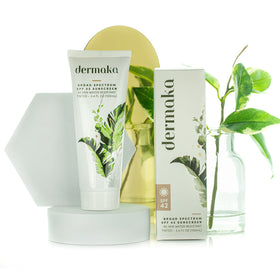 Dermaka sunscreen texture close-up highlighting creamy, non-greasy finish.