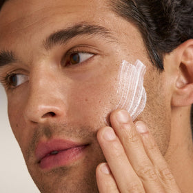 Texture swirl of Dermalogica PowerBright Moisturizer SPF50 demonstrates hydration and pigment-shielding