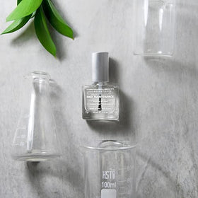 Dermelect High Maintenance UV absorber protects color from fading and yellowing.