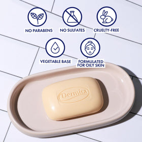 Dermisa sulfur bar with no parabens label emphasized.