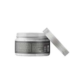 Design Essentials Natural Honey & Shea Edge Tamer hairline application for tame flyaways.