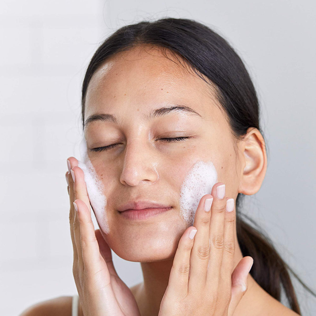 DHC Pore Face Wash fragrance-free label suitable for sensitive skin.