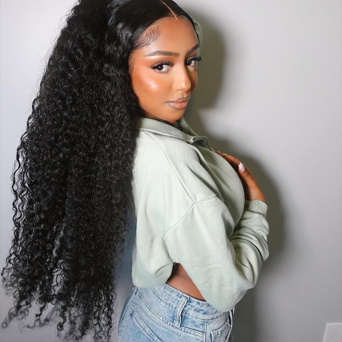 Dianthe wet and wavy texture adds natural movement and shine