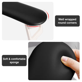 Diesisa Nail Arm Rest anti-slip pads keep the arm rest stable during manicure sessions.