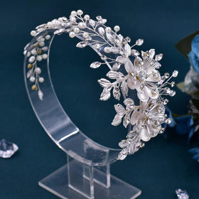 Dimnie bridal headwear packaging gift box suitable for bridesmaids and gifts.