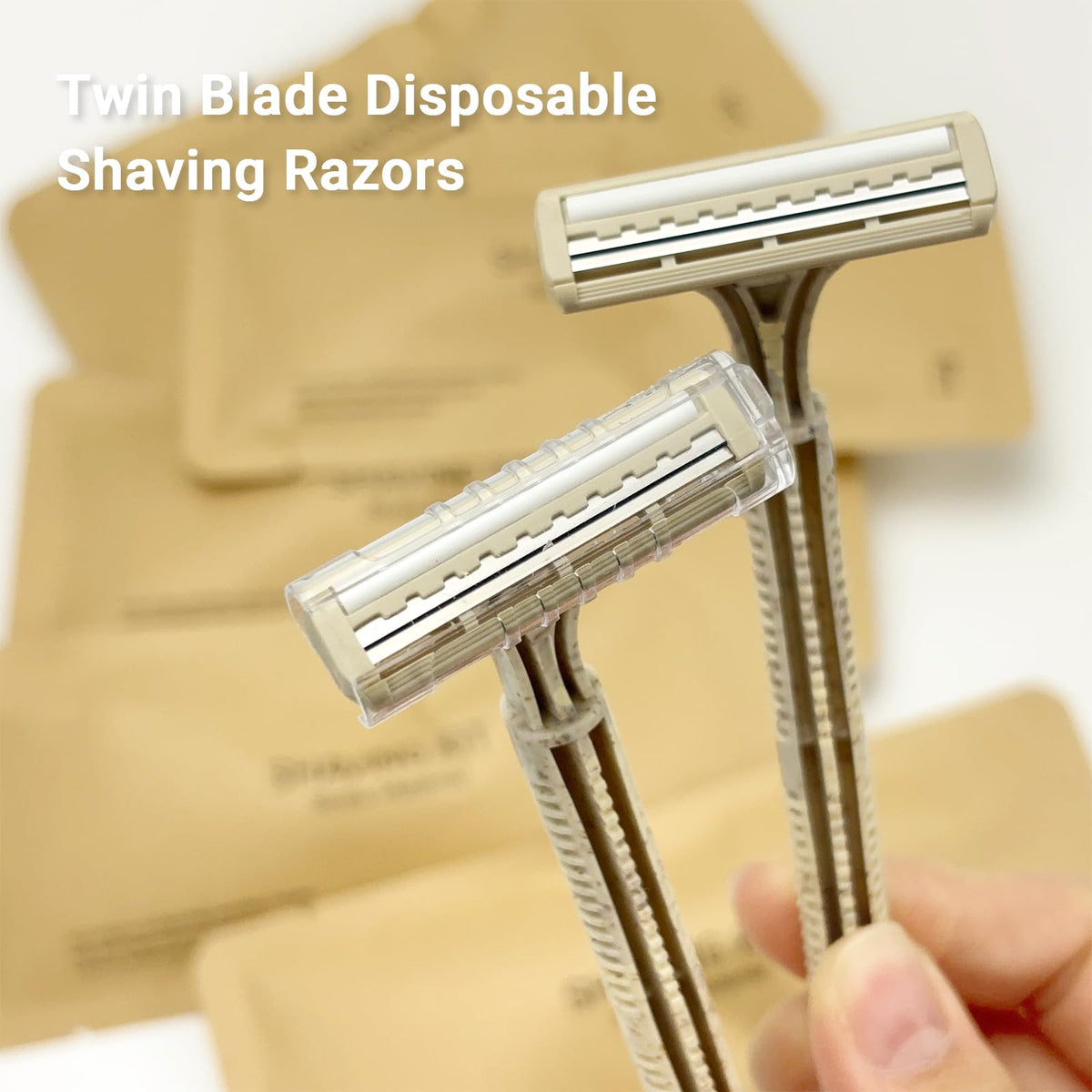 DincherBel straw-handle razor close-up shows lightweight ergonomic grip.