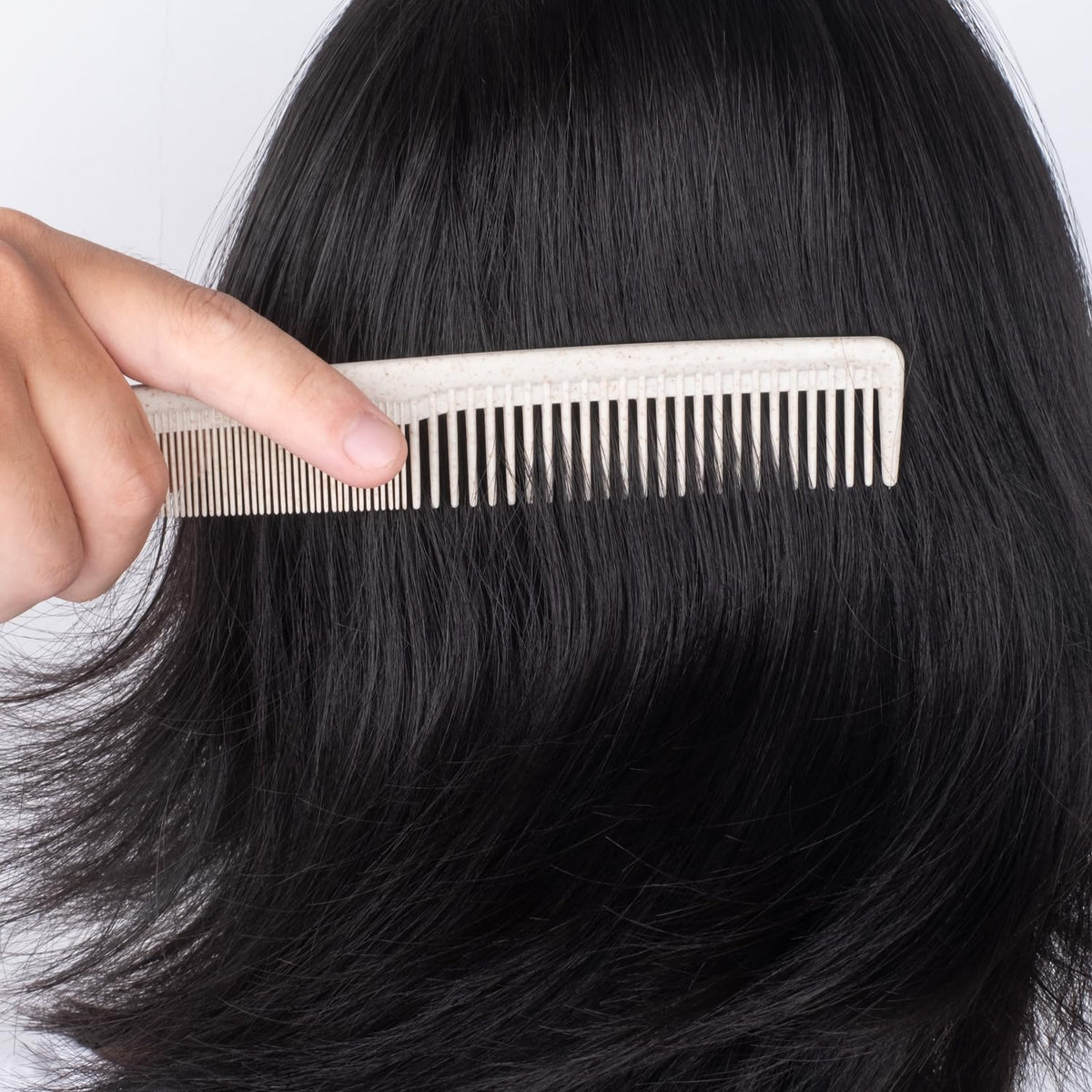 DincherBel individually wrapped combs ensure cleanliness.
