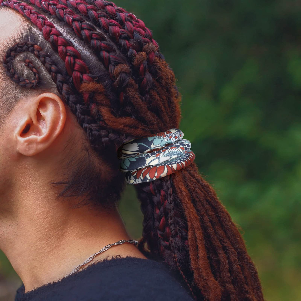 Dingion nine-piece dreadlock pack offers multiple styles for daily looks.