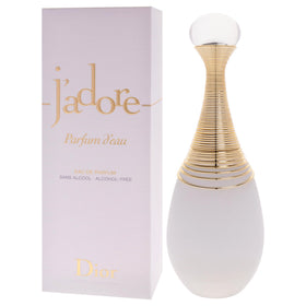Dior Jadore Parfum Deau mist spray capturing effortless fragrance diffusion