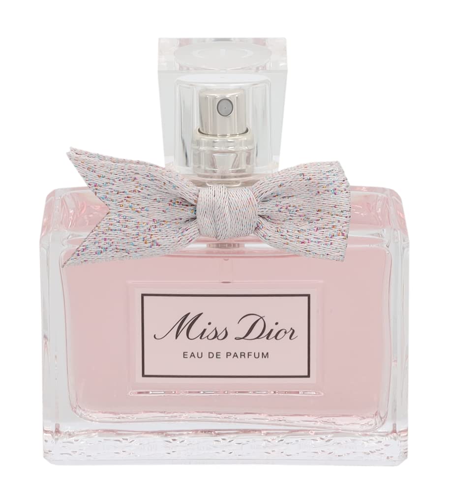 Close-up of the Dior Miss EDP cap highlighting premium design.