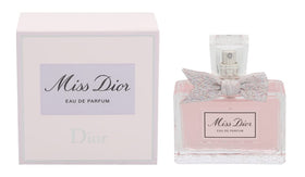 Dior Miss EDP spray bottle demonstrating easy application.