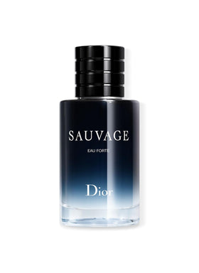 Dior Sauvage bottle front view for daily wear and refined style.