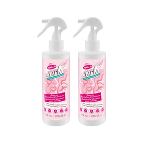 Dippity Do Girls With Curls bottle close-up for easy detangling and hydration.