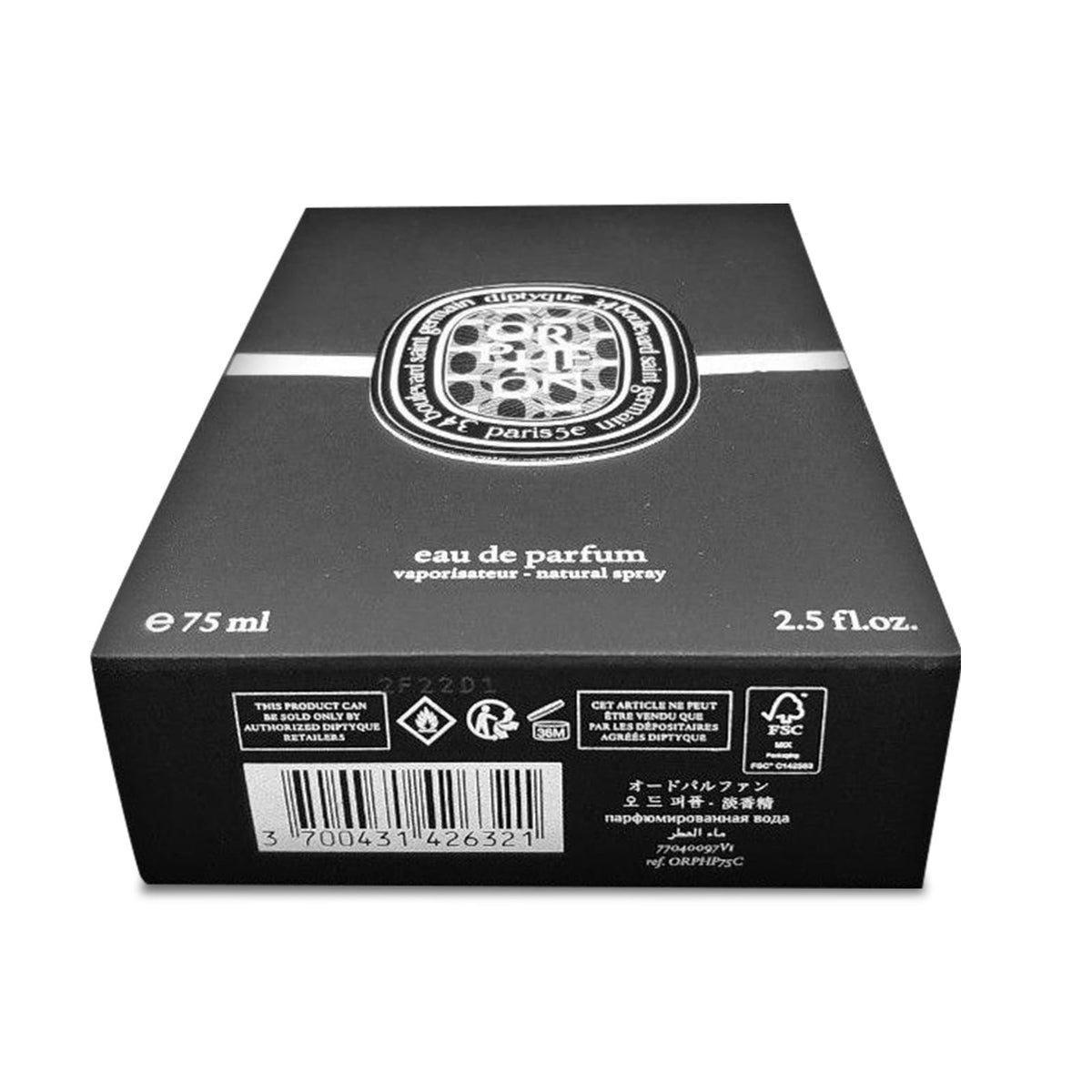 Diptyque Orpheon spray on wrist demonstrates easy application.