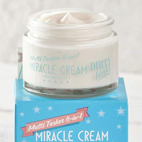 Dirty Works cream on the neck and décolleté to support suppleness.