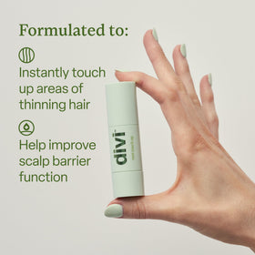 Divi Root Touch-Up Powder application dab enables quick, portable touch-ups on the go.