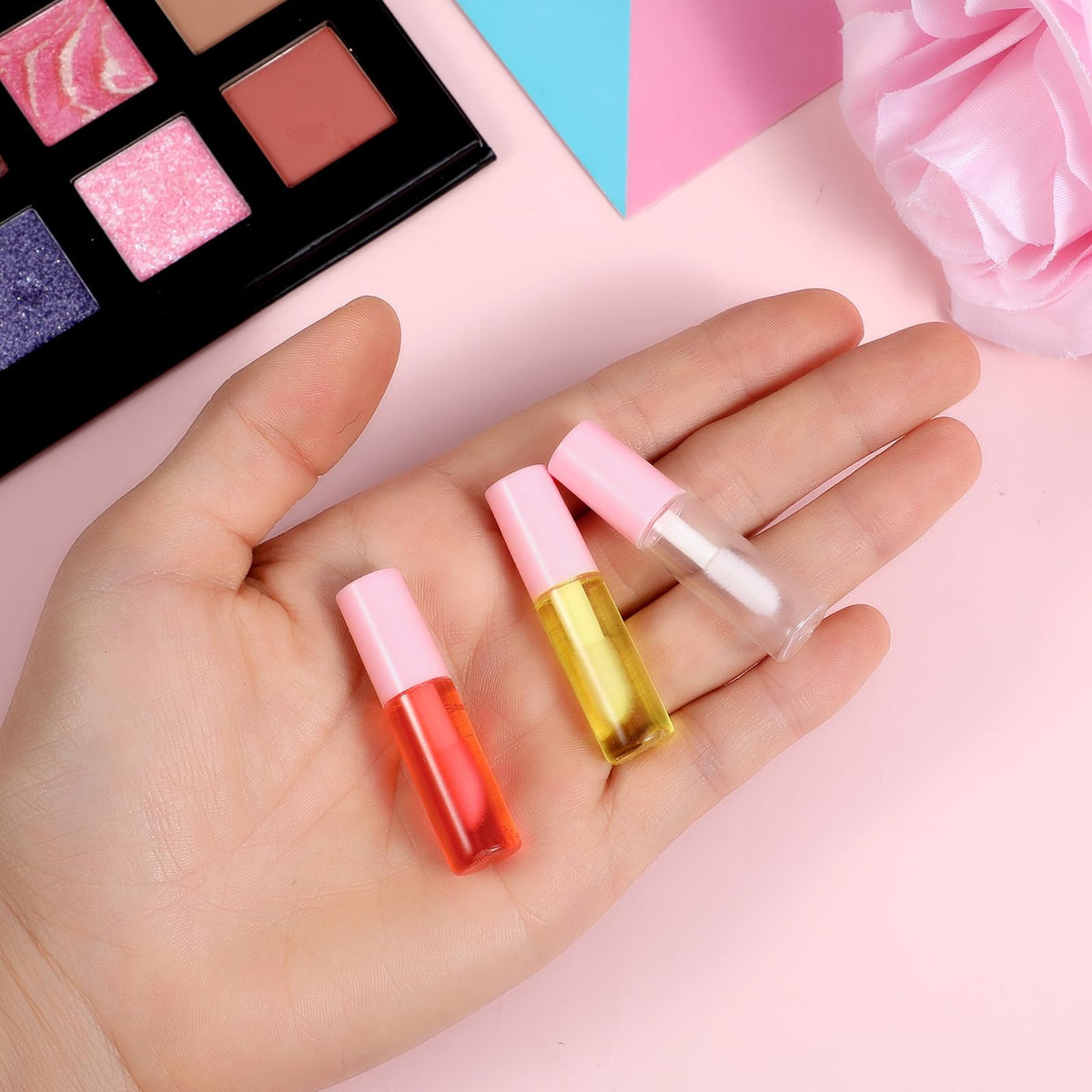 DIVINA VITAE wand-equipped bottles enable smooth, even application
