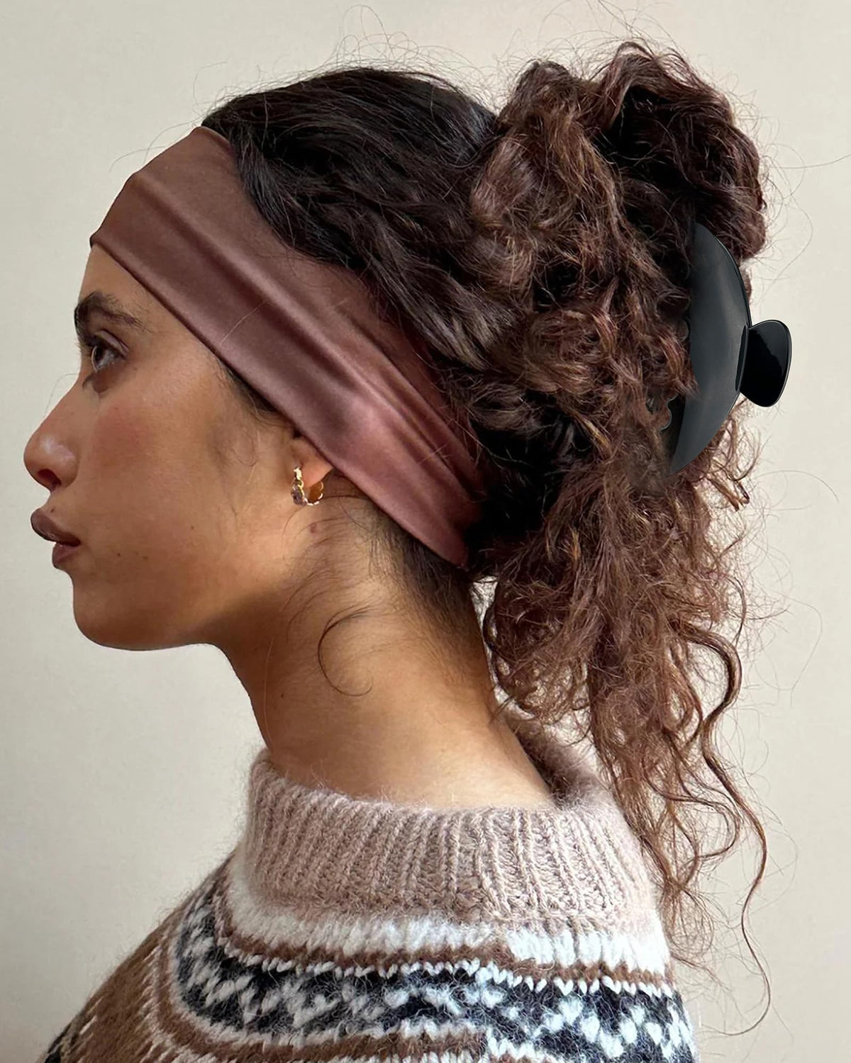 DMJHJY lightweight resin clip for comfortable all-day wear.