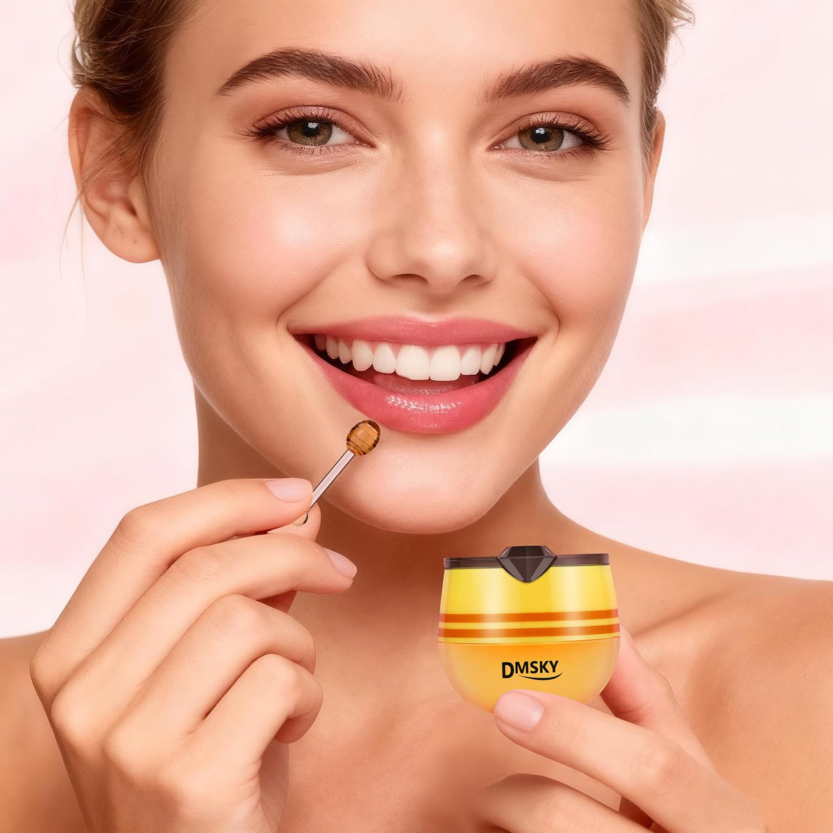 Dmsky 12-piece Bee Lip Mask set ready for gifting
