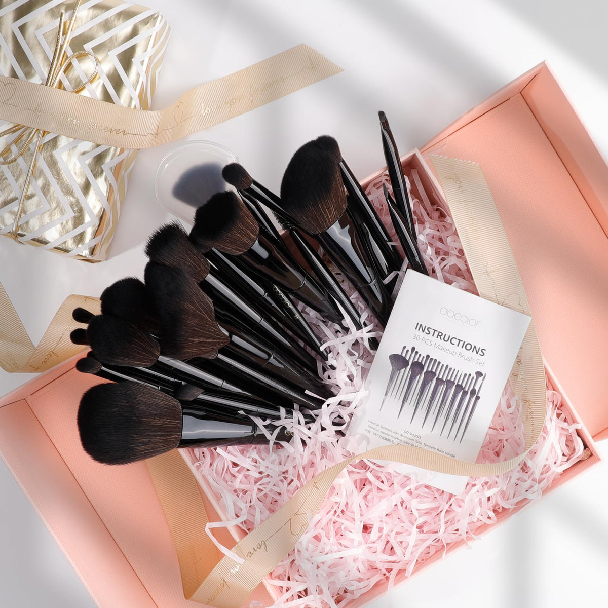 Docolor Obsidian brow detail brush for precise definition