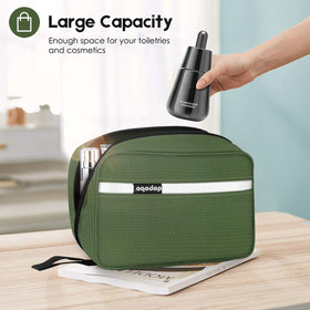 Dopobo Dopp Kit waterproof material protects contents during travel.