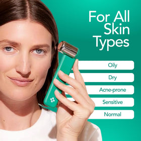Doré Cryotherapy Ice Roller provides a cooling, soothing sensation.