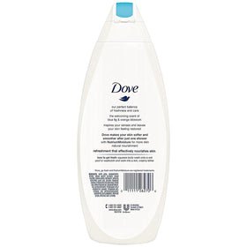 Dove Go Fresh Restore lather close-up highlights rich foam and skin-friendly cleansing.