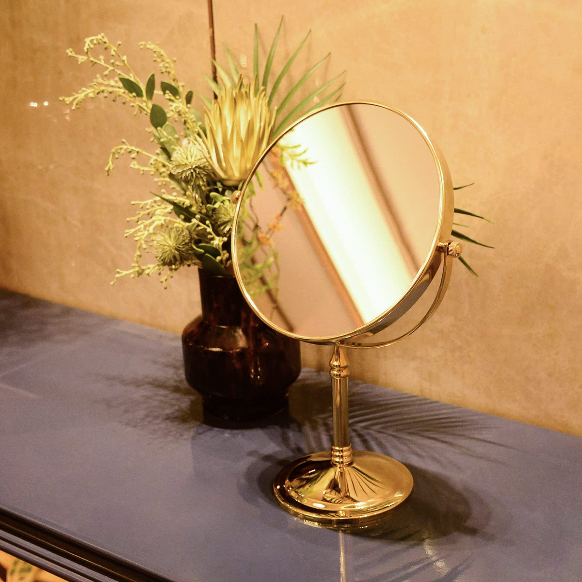 DOWRY gold finish gifting option, ready for special occasions.