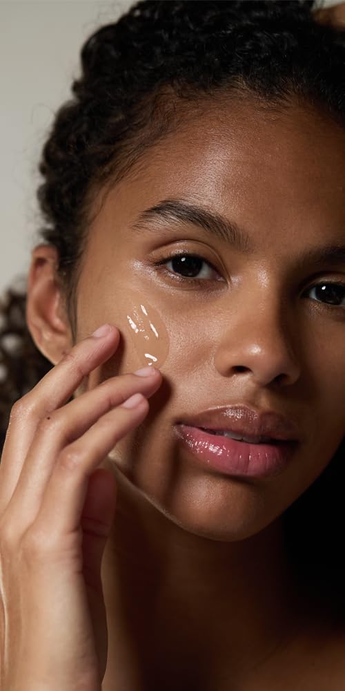 Dr. Hauschka Night Serum witch hazel-toning component for balanced skin tone.