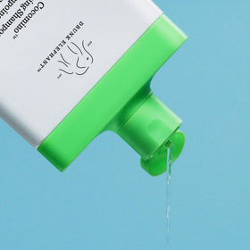 Cocomino Glossing Shampoo lather shows gentle cleansing for vibrant, manageable hair.