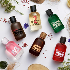 DSQUARED2 Original Wood bottle note visualization communicates warmth and depth.