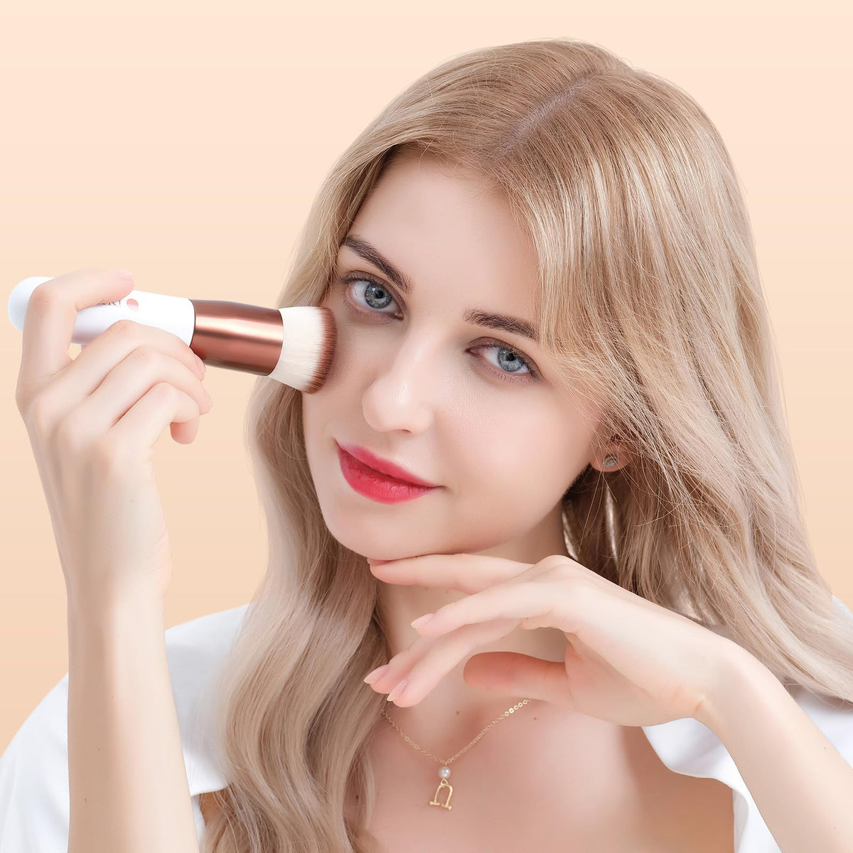 DUcare foundation brush flat-top blending cream foundation for precise contouring.