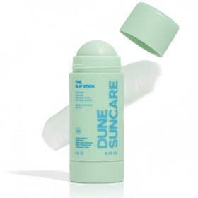 DUNE SUNCARE Slip Stick application: clear, weightless sun protection.