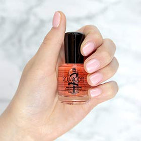 Duri Rejuvacote 2 packaging highlights nail growth system for sensitive nails.